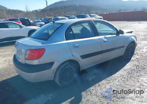 2006 Kia Rio Lx z USA, uszkodzony, nr VIN KNADE123366155063